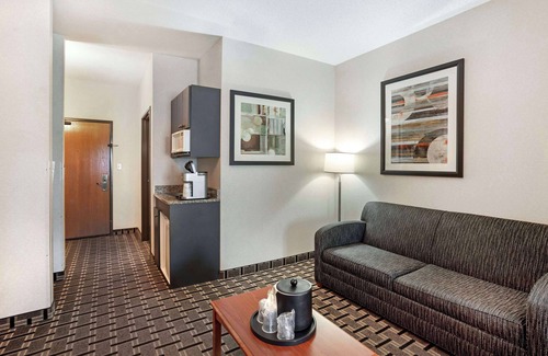 Clearfield Hotel | Top-Rated Stay at Best Western Plus Clearfield with Spa & Pool