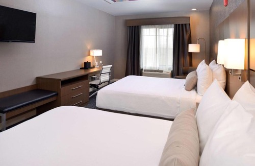 Coalinga Hotel | Pet-Friendly Retreat at Best Western Plus Coalinga Inn