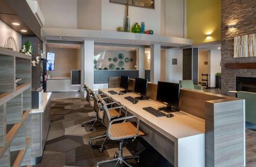 Dartmouth Hotel | Discover Best Western Plus Dartmouth: Family-Friendly Retreat