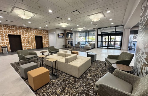 New Tacoma Hotel | Comfort Inn & Suites: Family-Friendly Downtown Tacoma Stay
