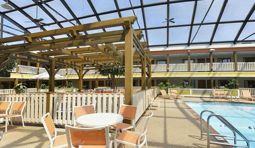 Dubuque Hotel | Discover Best Western Plus Dubuque: Family-Friendly Retreat