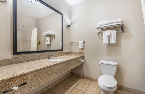 Wichita Hotel | Book Your Stay at Best Western Plus Eastgate Inn & Suites