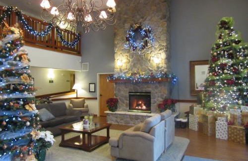 The Bowl of Edmonds Hotel | Pet-Friendly Getaway at Best Western Plus Edmonds Harbor Inn