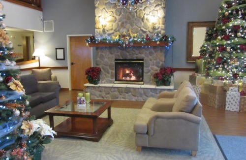 The Bowl of Edmonds Hotel | Pet-Friendly Getaway at Best Western Plus Edmonds Harbor Inn
