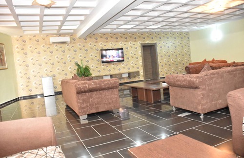 Asaba Hotel | Comfortable Stay at Best Western Plus Elomaz Hotel