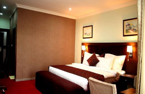 Asaba Hotel | Comfortable Stay at Best Western Plus Elomaz Hotel