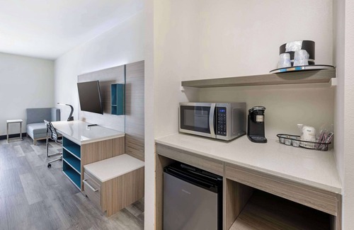 Carlsbad Hotel | Discover Comfort at Best Western Plus Executive Residency