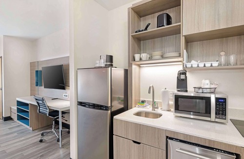 Carlsbad Hotel | Discover Comfort at Best Western Plus Executive Residency