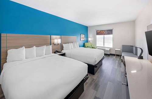 Carlsbad Hotel | Discover Comfort at Best Western Plus Executive Residency