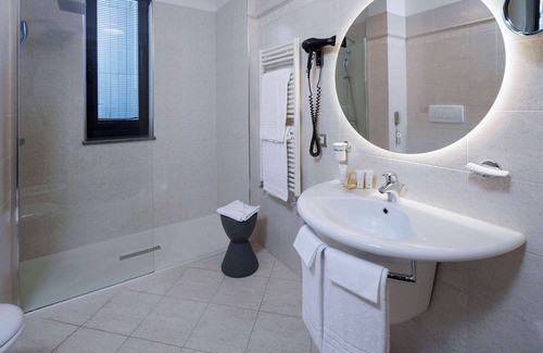 San Salvario Hotel | Superior Comfort at Best Western Plus Executive Hotel
