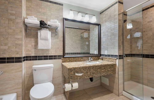 East Kootenay Hotel | Discover Best Western Plus Fernie Mountain Lodge Retreat