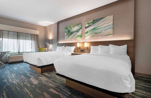 Grand Rapids Hotel | Discover Best Western Plus Grand Rapids MN - Rated 9.4/10!