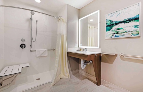 Grand Rapids Hotel | Discover Best Western Plus Grand Rapids MN - Rated 9.4/10!