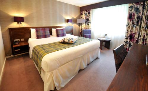 London Borough of Harrow Hotel | Discover Best Western PLUS Grim's Dyke Hotel - 4-Star Comfort