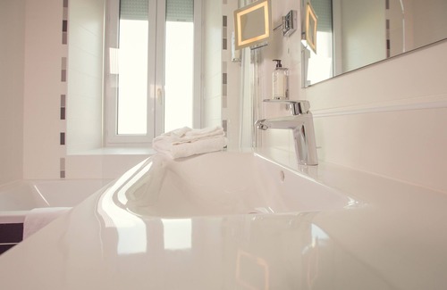 Limoges Hotel | Discover Best Western Plus Hôtel Richelieu: 4-Star Comfort Awaits