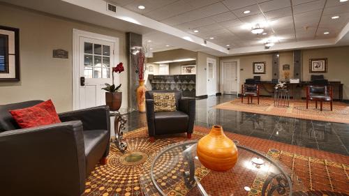 North Shore Hotel | Comfortable Stay at Best Western Plus Heritage Inn Houston