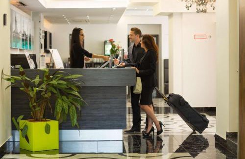 Stuwerviertel Hotel | Pet-Friendly Getaway at Best Western Plus Hotel Arcadia