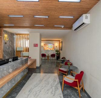 Kucukcekmece Hotel | Relax at Port Royal Hotel and Residence with Oceanfront Views