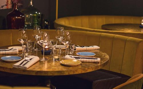 Roslunda-Kronotorp Hotel | Inviting Stay at Best Western Plus Hus 57 with Pool & Spa