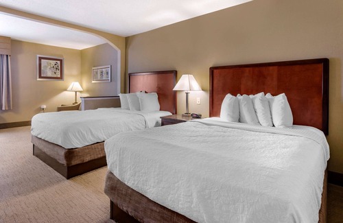 Lexington Hotel | Comfortable Stay at Best Western Plus Inn with Pool & Spa