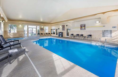 Evergreen Hotel | Pet-Friendly Stays at Best Western Plus Kalispell Hotel