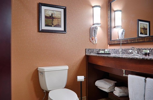 I-435 West KC-KS Hotel | Comfortable Stay at Best Western Plus KC Speedway Inn