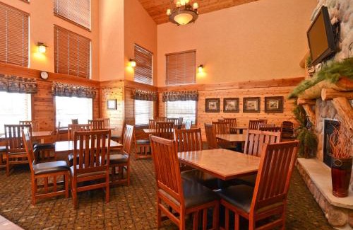 Fargo Hotel | Stay at Best Western Plus Kelly Inn: Pet-Friendly Comfort