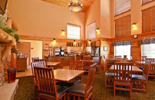 Fargo Hotel | Stay at Best Western Plus Kelly Inn: Pet-Friendly Comfort