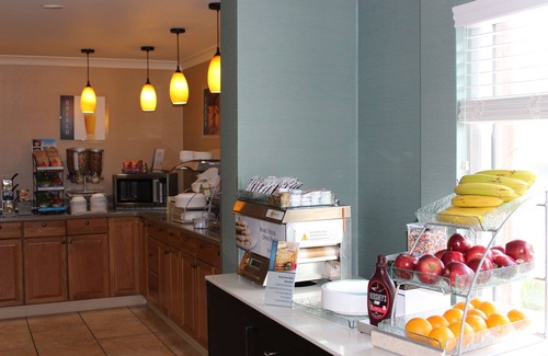 La Mesa Hotel | Discover Comfort at Best Western Plus La Mesa, San Diego