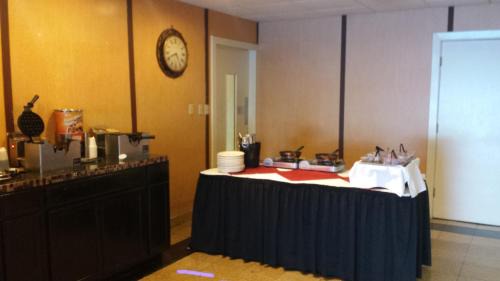 Moses Lake Hotel | Relax at Best Western PLUS Lake Front Hotel with Spa & Pool