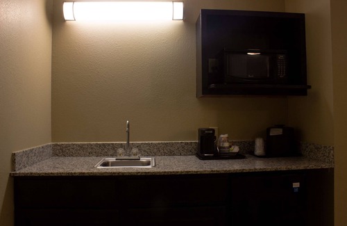 Menomonie Hotel | Experience Comfort at Best Western Plus Menomonie Inn & Suites