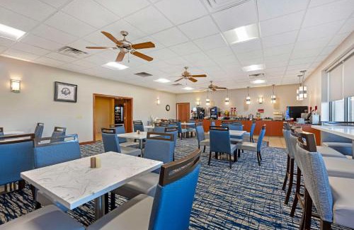 Kearney Hotel | Charming Stay at Best Western Plus Mid Nebraska Inn & Suites