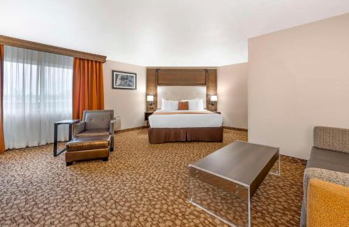 Southeast Salem Hotel | Pet-Friendly Retreat at Best Western Plus Mill Creek Inn