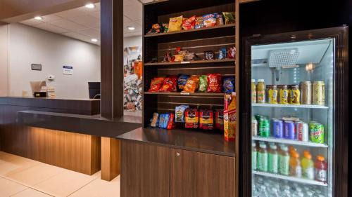New Cumberland Hotel | Pet-Friendly Comfort at Best Western Plus New Cumberland