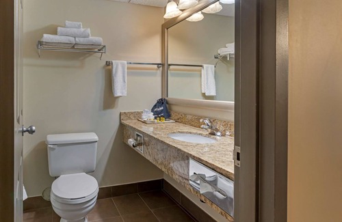 Orillia Hotel | Discover Best Western Plus Orillia Hotel with Free Breakfast