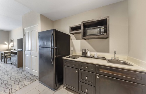 Pauls Valley Hotel | Discover Best Western Plus Pauls Valley: Family-Friendly Stay