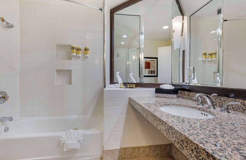 Palm Desert Hotel | Exceptional Stay at Best Western Plus Palm Desert Resort