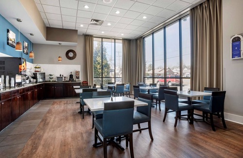 Chester Hotel | Convenient Stay at Best Western Plus Philadelphia Airport
