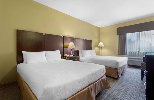 Kent Hotel | Top-Rated Stay at Best Western Plus Plaza by the Green