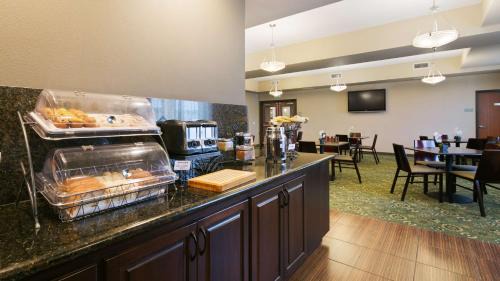 Washougal Hotel | Pet-Friendly Stay at Best Western Plus Port of Camas-Washougal