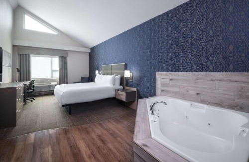 Prince George Hotel | Experience Best Western Plus Prince George with Ocean Views