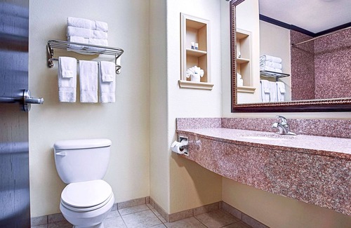 Athens Hotel | Discover Best Western Plus Royal Mountain Inn & Suites
