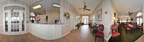 Santee Hotel | Pet-Friendly Oceanfront Retreat: Best Western PLUS Santee Inn