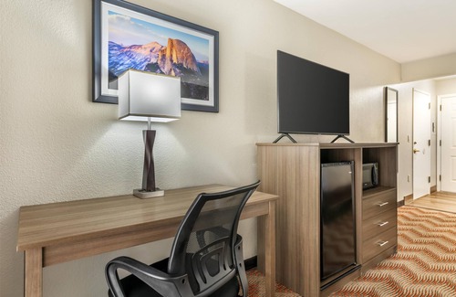 Sonora Hotel | Relax at Best Western Plus Sonora Oaks Hotel & Conference Center