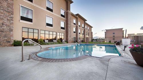 Texarkana Hotel | Top-Rated Best Western Plus Texarkana Inn & Suites Getaway