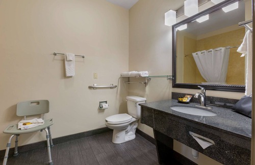 Farmington Hotel | Comfortable Getaway at Best Western Plus The Four Corners Inn