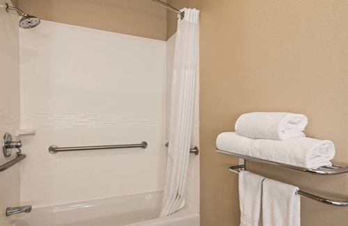 Tulsa Hotel | Family-Friendly Comfort at Best Western Plus Tulsa Inn & Suites
