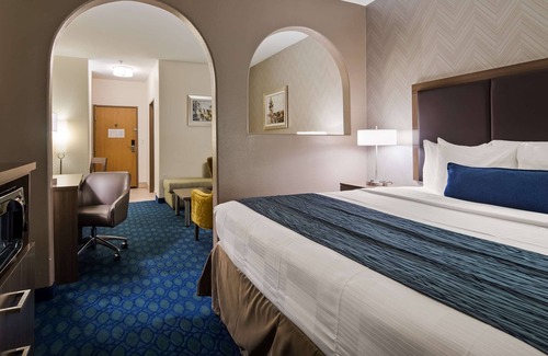 Tulsa Hotel | Family-Friendly Comfort at Best Western Plus Tulsa Inn & Suites