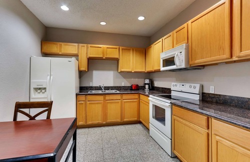 Wichita Falls Hotel | Convenient Stay at Best Western Plus University Inn & Suites