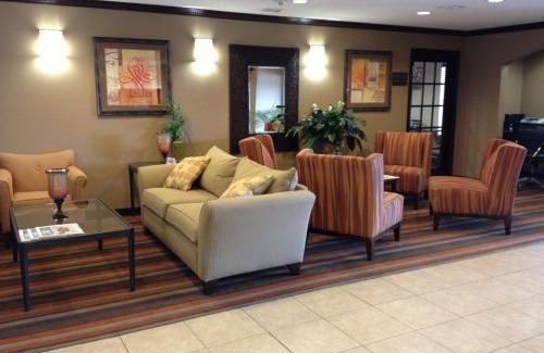 Wichita Falls Hotel | Comfortable Stay at Best Western PLUS University Inn & Suites